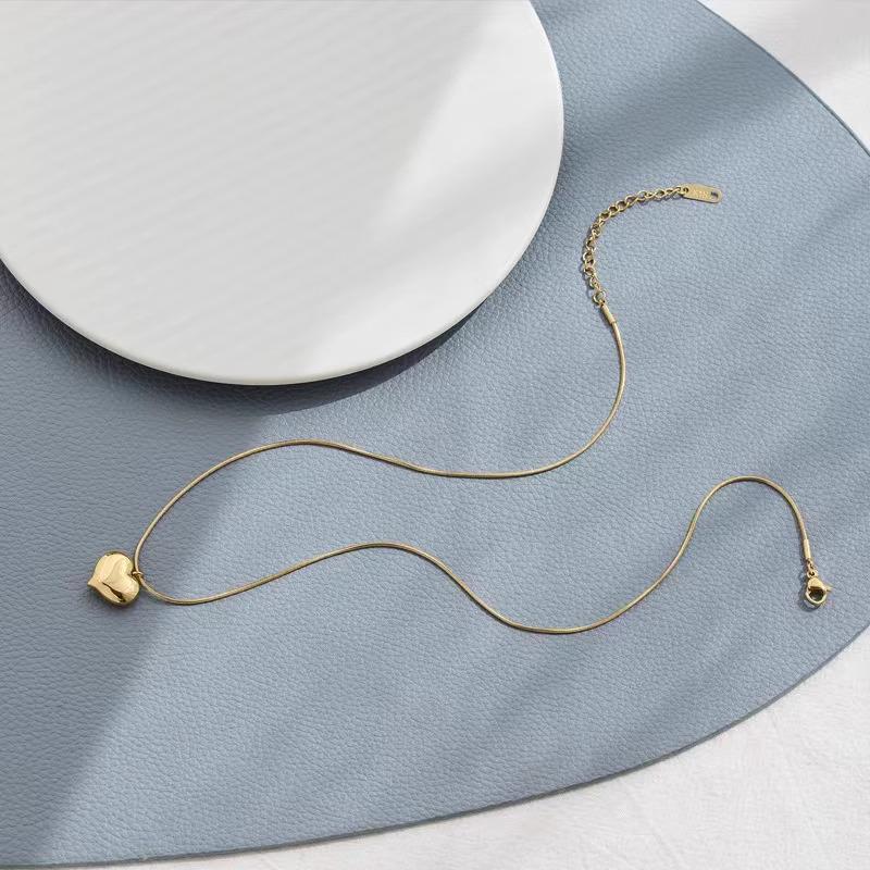 18K Gold-Plated Titanium Heart Necklace for Women - Luxurious, Durable, and Versatile Accessory