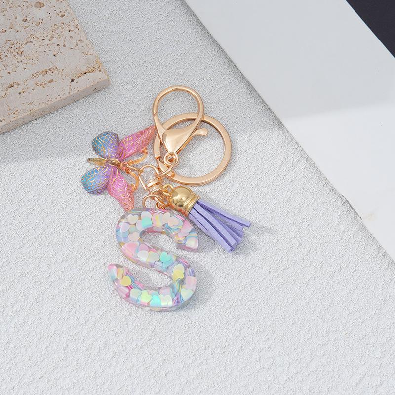 Брелок для ключей в форме сердца и буквы с бабочкой и кисточкой, шарм для сумки