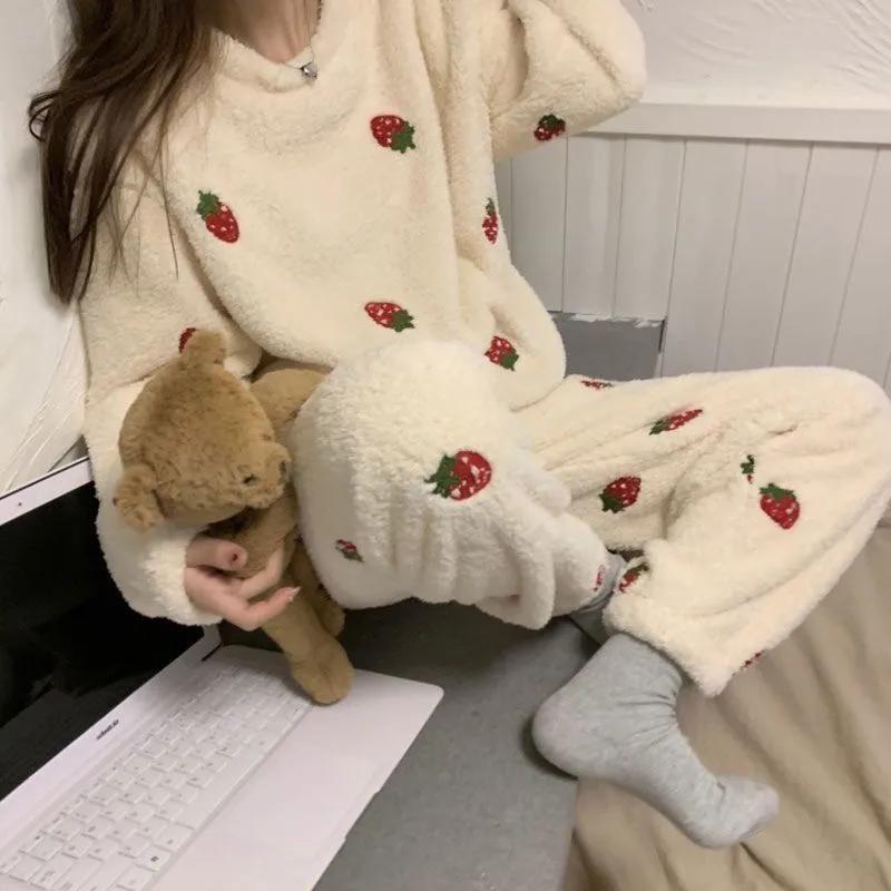 Pajamas Women's Autumn and Winter Small Coral Ins Thickened Plus Velvet Strawberry Flannel Feet Elastic Home Set