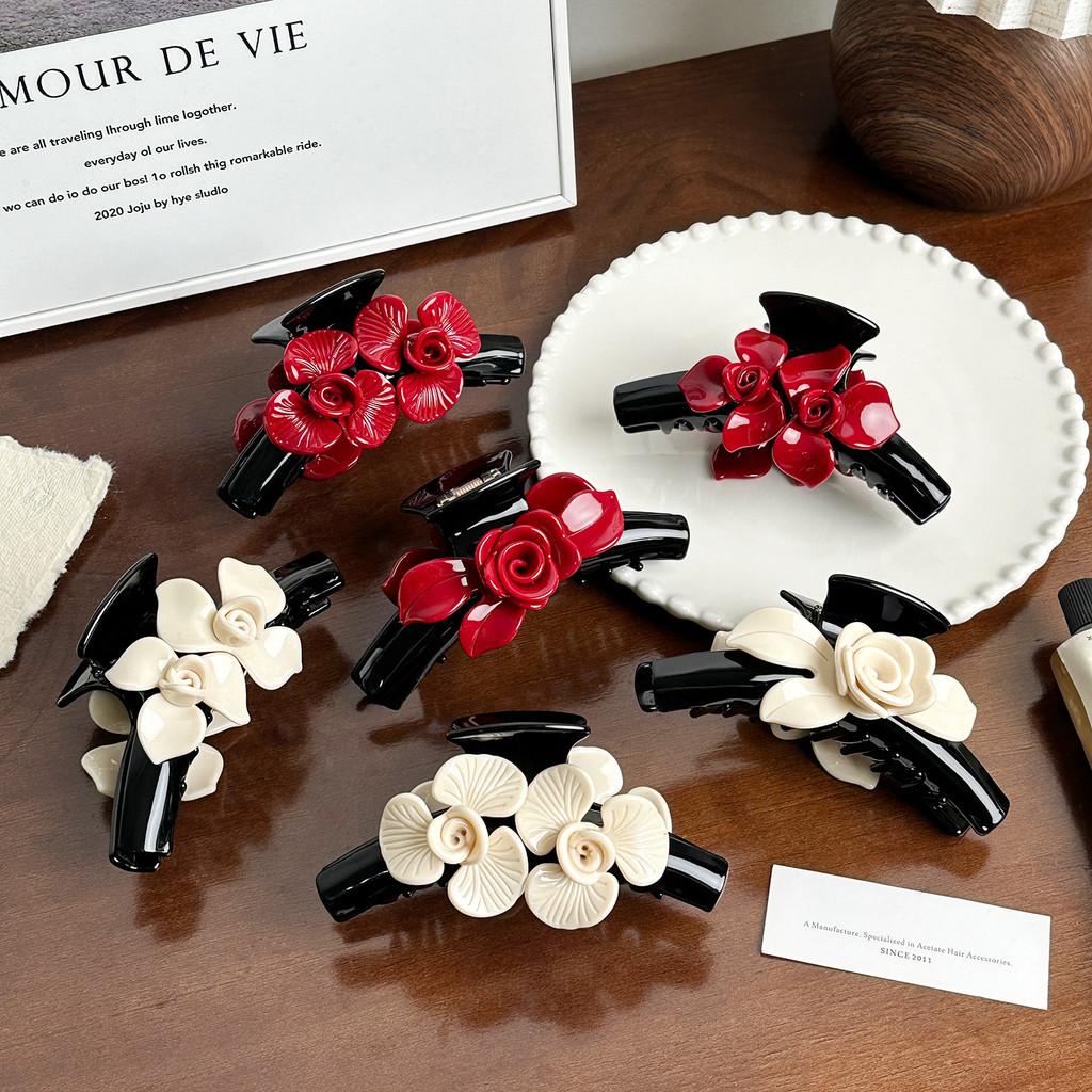 Large Designed Beautifully Floral Hair Claw Clip In Trendy Acetate For Fashionforward Women