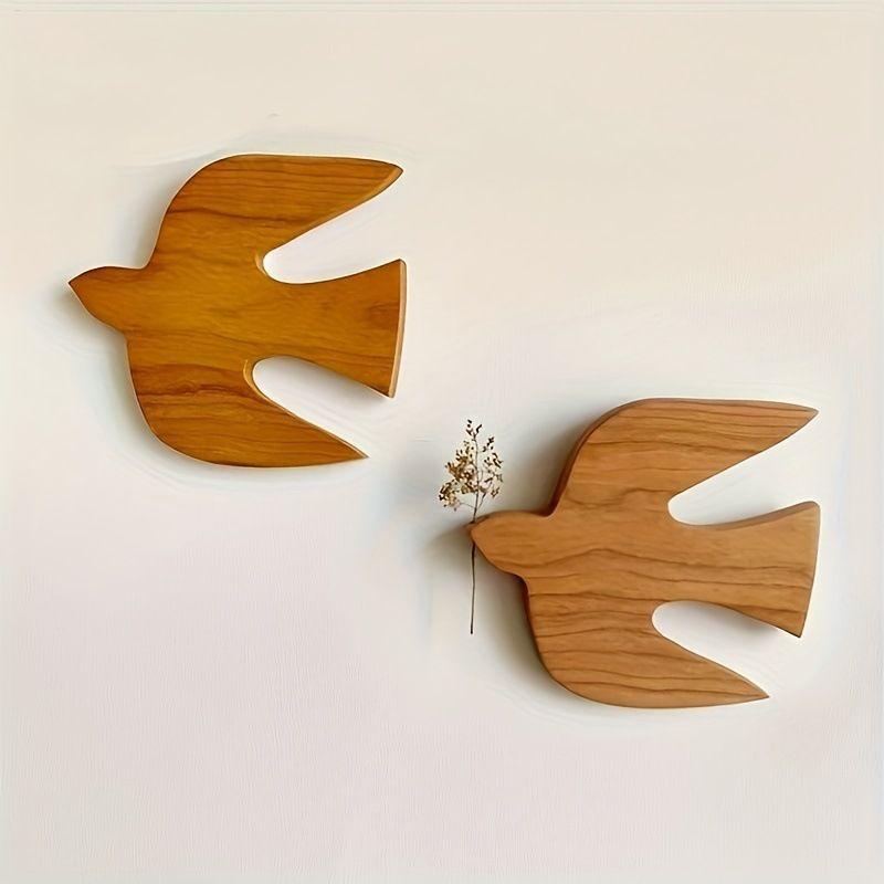 Realistic Bird Wall Decor Swallow Wall Art Hangable Craft Artwork Vintage Wooden Sculptures Realistic Swallow Pendant for Home
