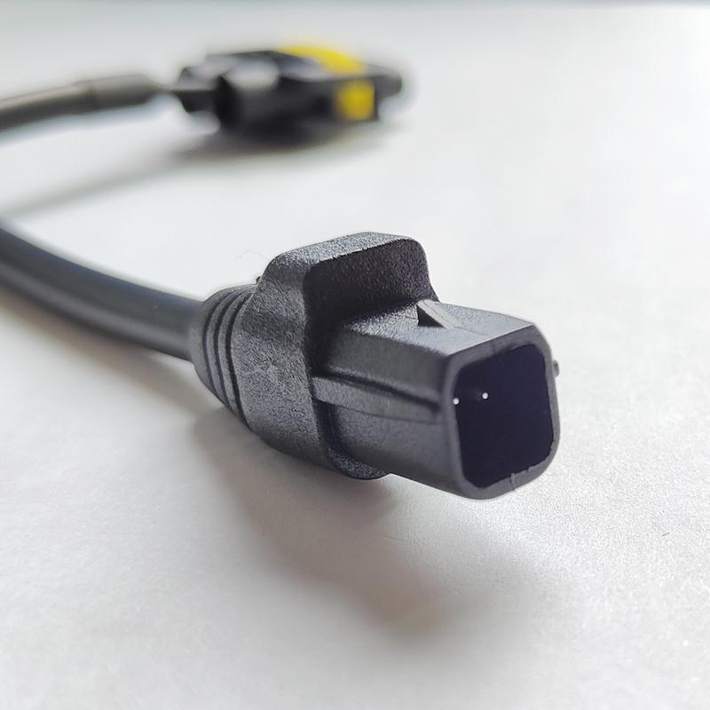 NHAUTP 2Pcs For Toyota Corolla Camry Prius Yaris Vios Levin CHR Fog Lights Conversion Cable H11 Male To L1B Female adapter plug