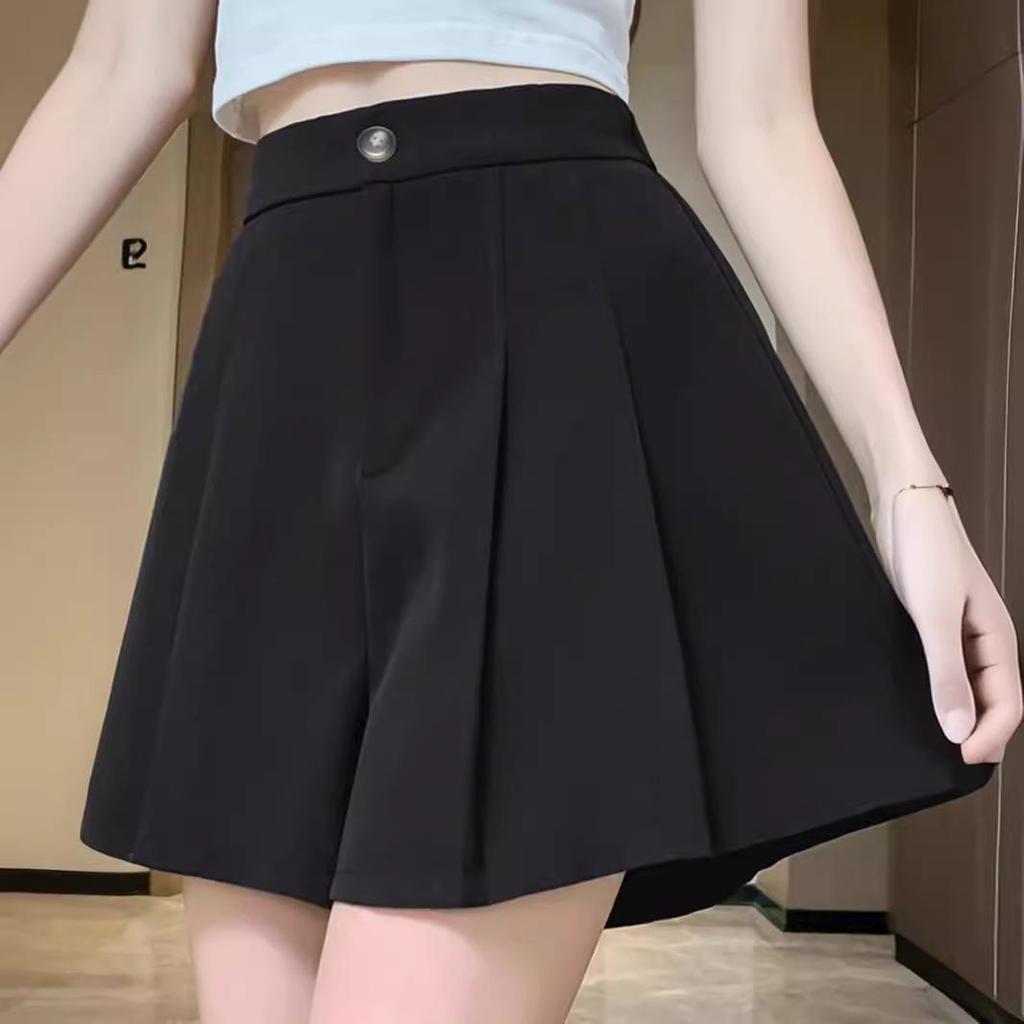 Women's 2024 Summer Black Pleated Wide-Leg High-Waisted A-Line Shorts