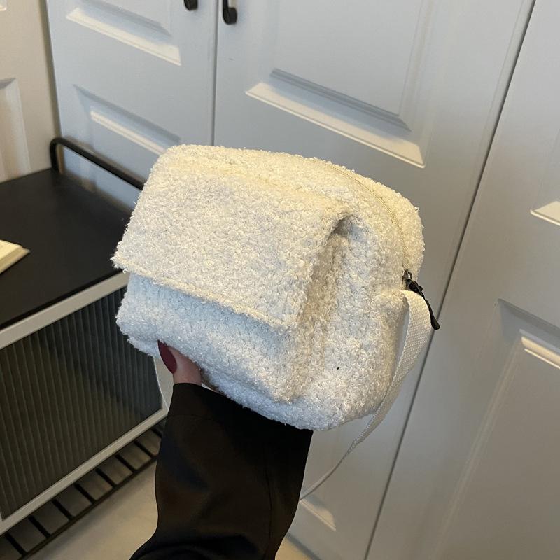 Женская сумка маленькая квадратная сумка новая плюшевая сумка модная милая сумка-мессенджер