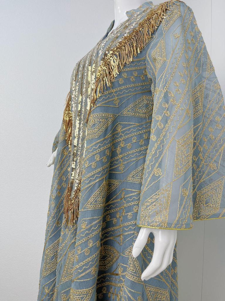 Elegant Arabic Evening Dress with Tulle & Sequin Embroidery