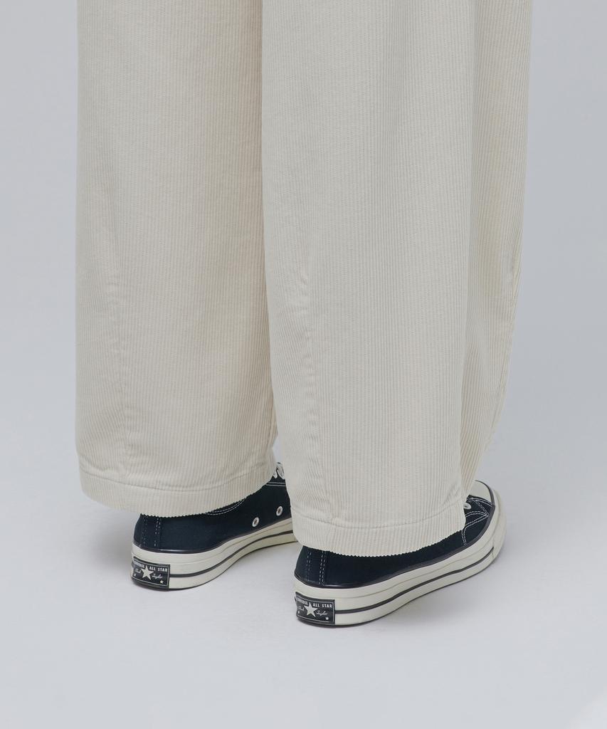 MUSINSA STANDARD Corduroy Wide Balloon Pants [Cream]