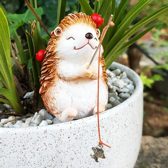 Рыбалка Ежик Фигурка Смола Ежик Коллекционный Орнамент Миниатюрная Статуэтка Ежика-Рыболова для Аквариума