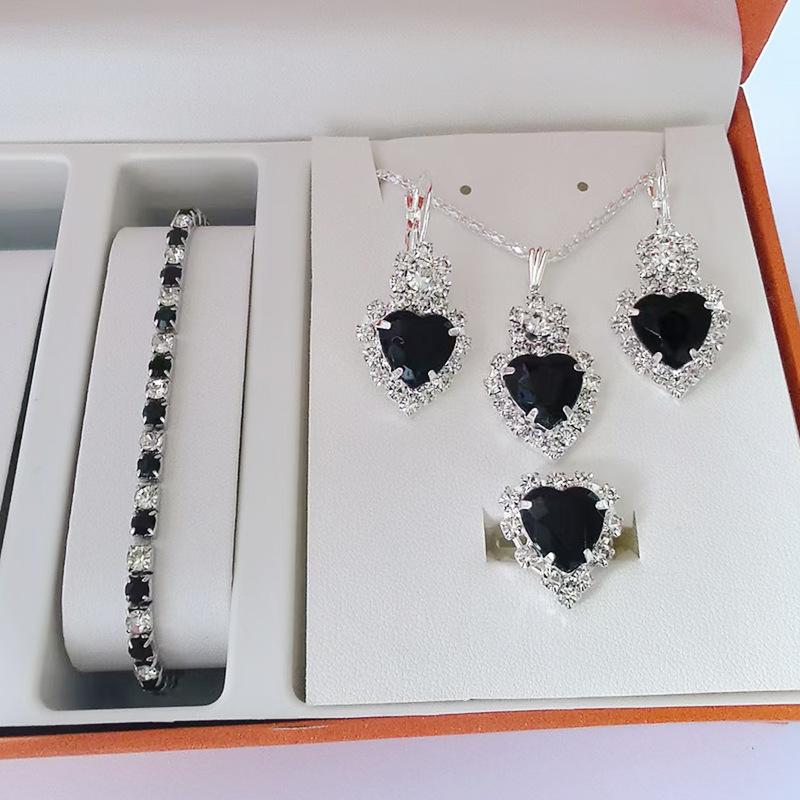 Капля Воды Сердце Ювелирные Изделия Три предмета Ожерелье Серьги Кольцо Алмазный Кулон Женские Украшения
