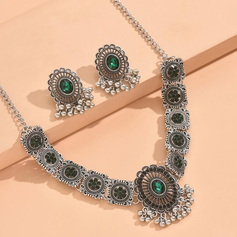 Vintage Geometric Silver Necklace Earring Set For Women With Glittering Crystals Spring