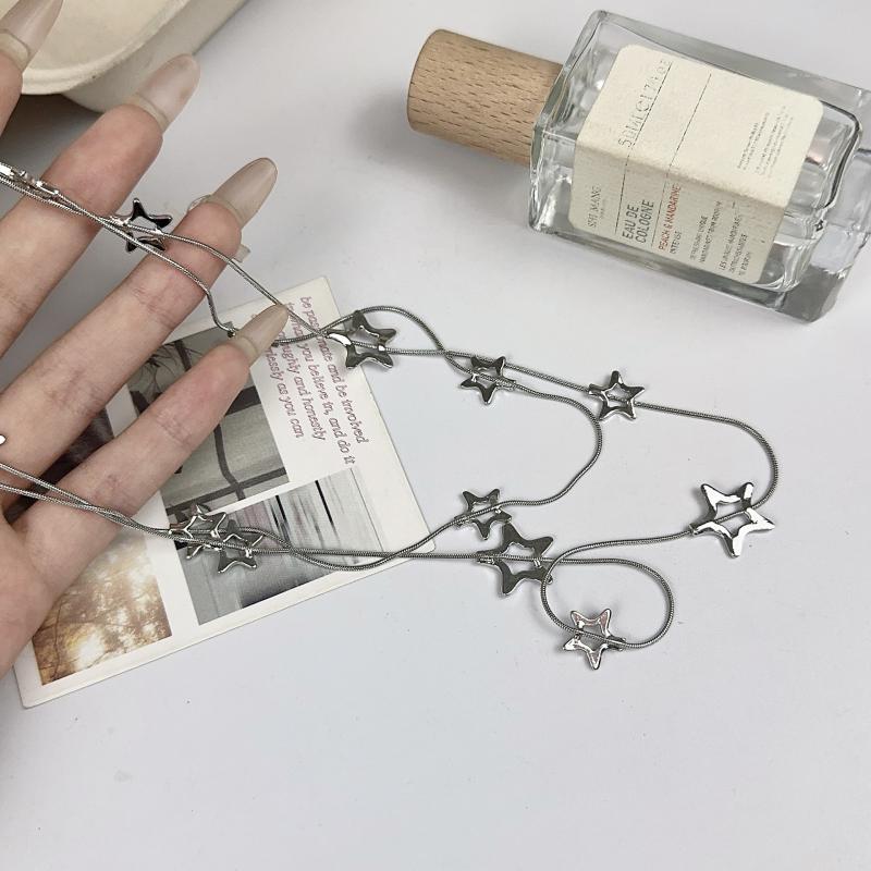 Y2K Metallic Star Necklace for Men Women Hollow Double Layer Stackable Design Sweater Necklace Punk Fashion Party Jewelry Gifts
