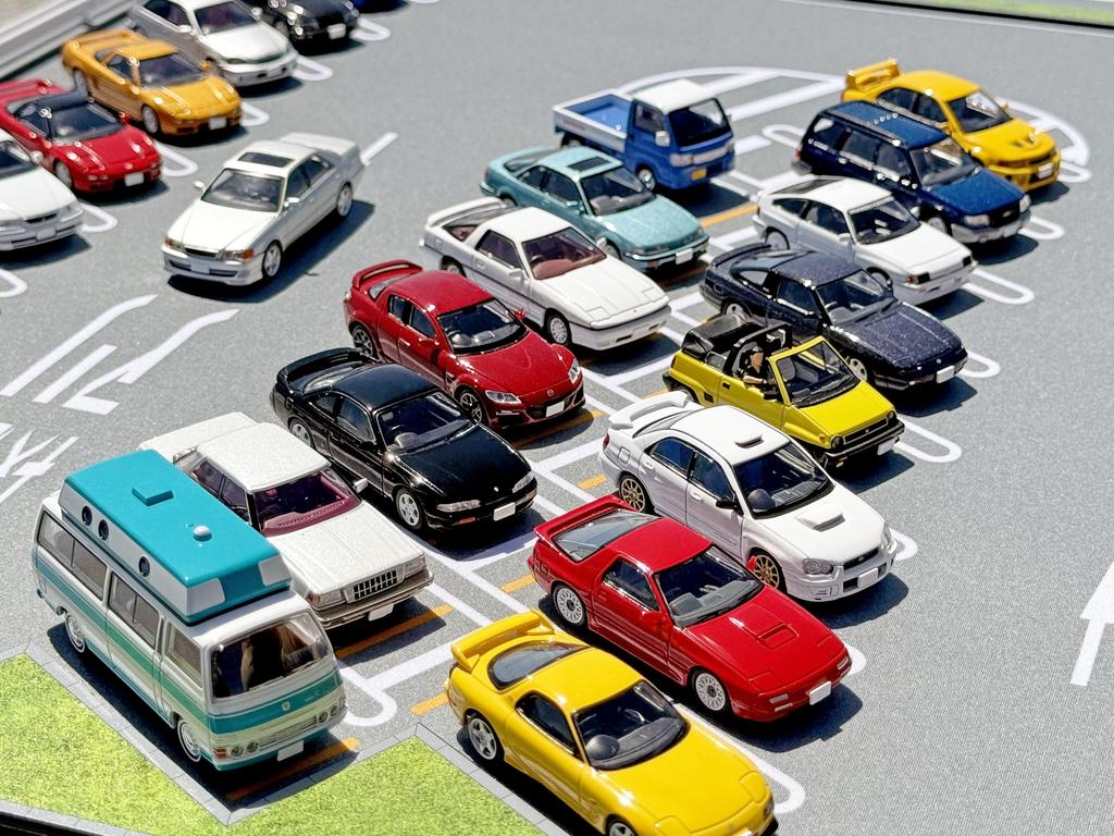 TOMYTEC Tomicarama Vintage Scale 13a Daikoku Parking Area Mat B Toyota Chaser Tourer V 1998 Rubber Mat ABS Resin and Acrylic Accessory Set Partially