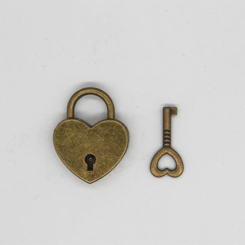 Антикварный стиль Сердце Форма Навесной замок Винтажный замок Романтический милый дневник Навесные замки с ключом Замок с ключом для шкатулки для драгоценностей чемодана