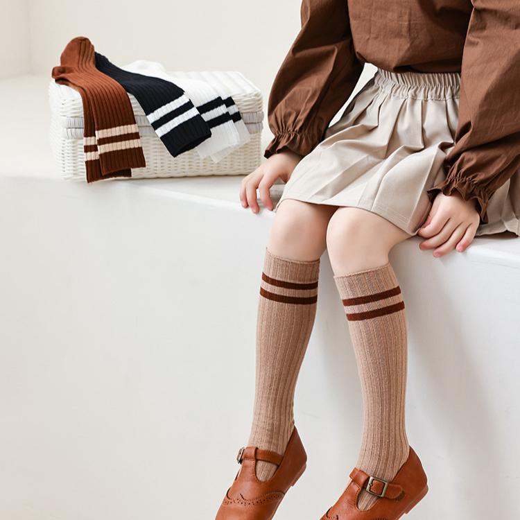 Шикарные спортивные детские носки для мальчиков и девочек, модные корейские простые полосатые носки из телячьей кожи для детей, весенне-осенние мягкие хлопковые школьные носки