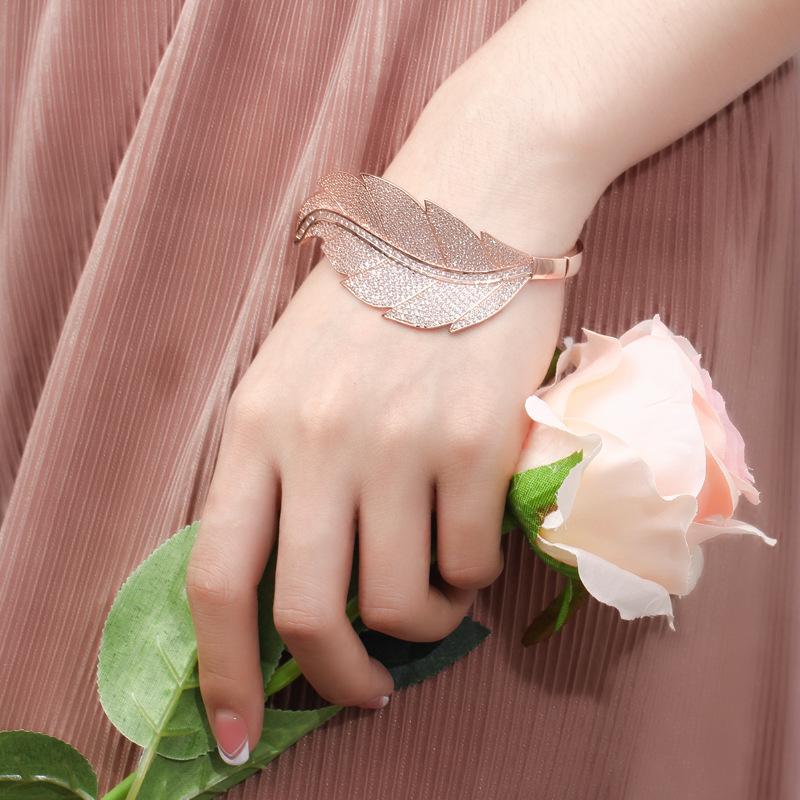 S0131 Темпераментный Браслет с Крупными Листьями, Слегка Инкрустированный Цирконом, Женский Браслет, Ювелирное Украшение