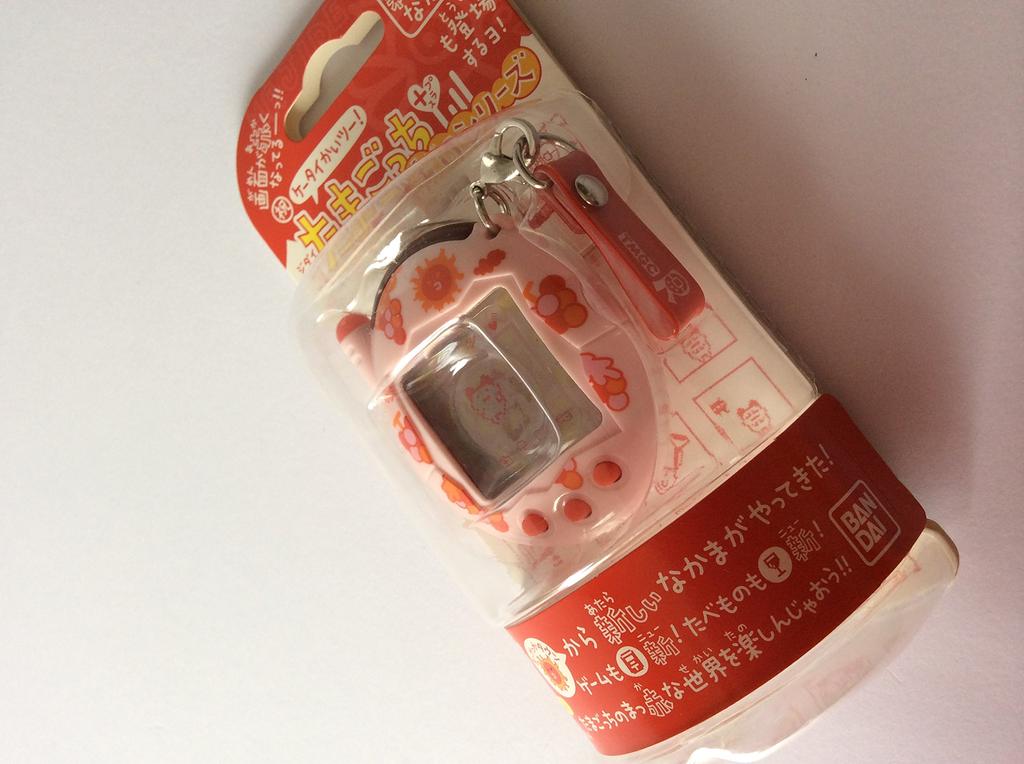 Мобильный телефон Tamagotchi Plus Red Series светло-розовый Kai2!