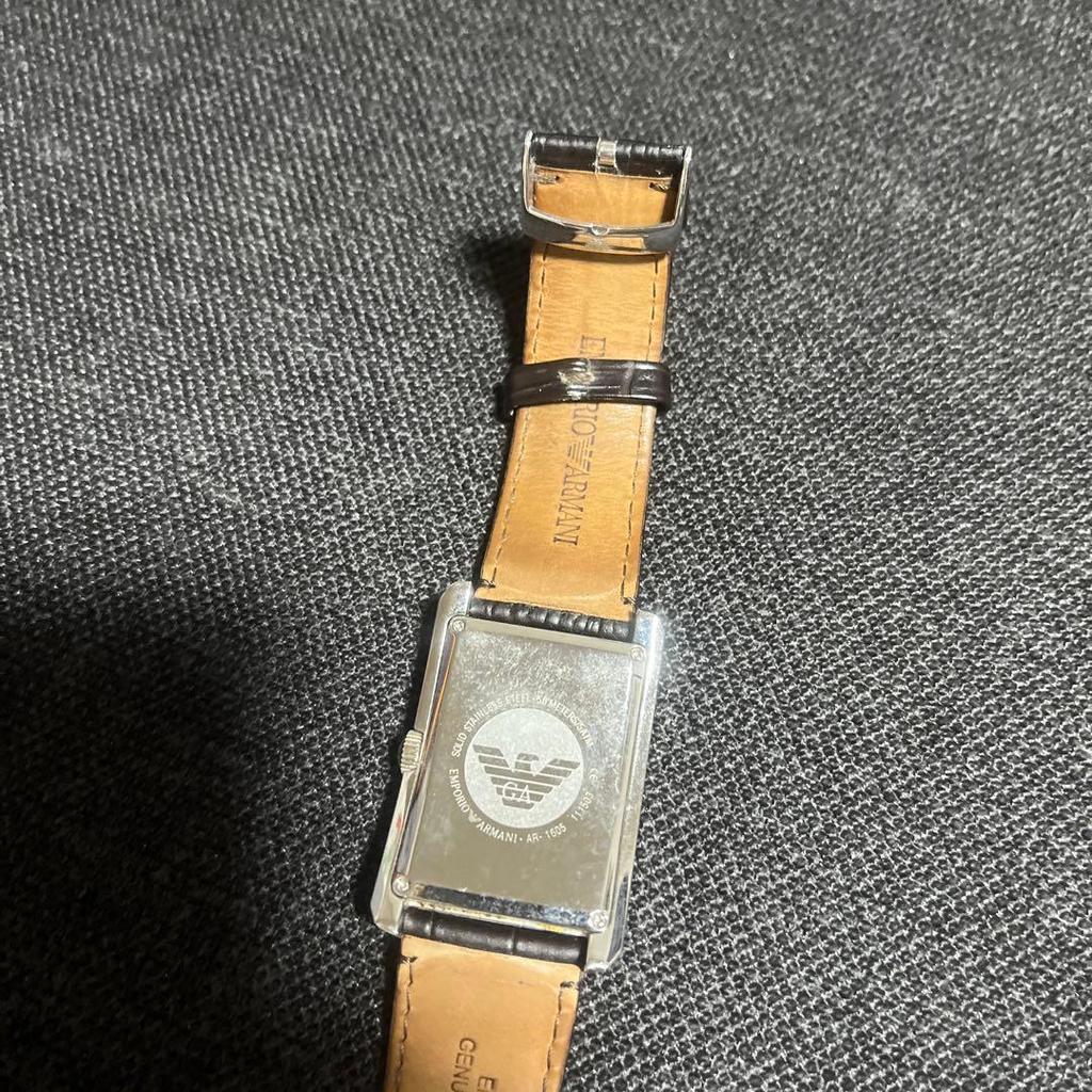 Подержанные часы EMPORIO ARMANI AR1605 квадратные