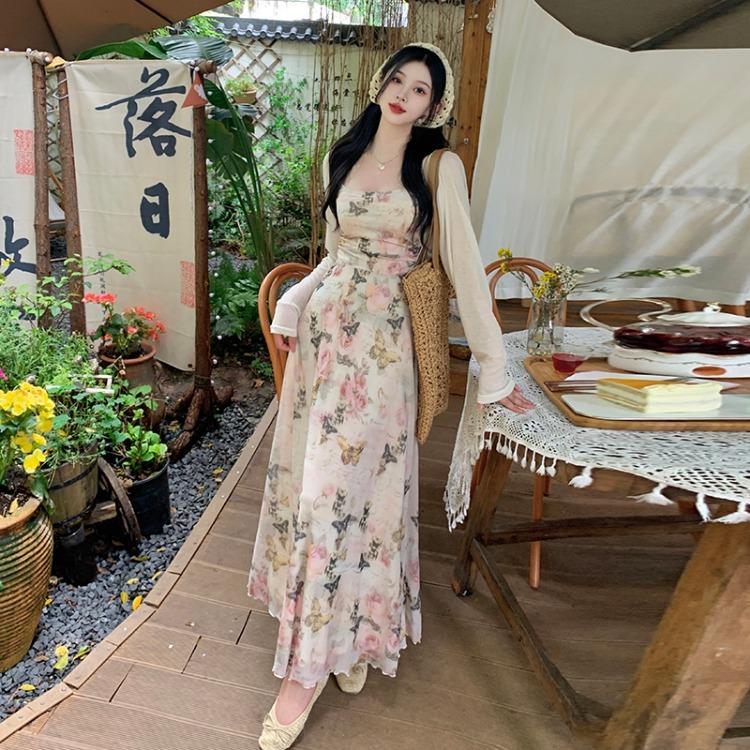 Шикарное и женственное платье макси без рукавов с цветочным принтом и подтяжкой на талии