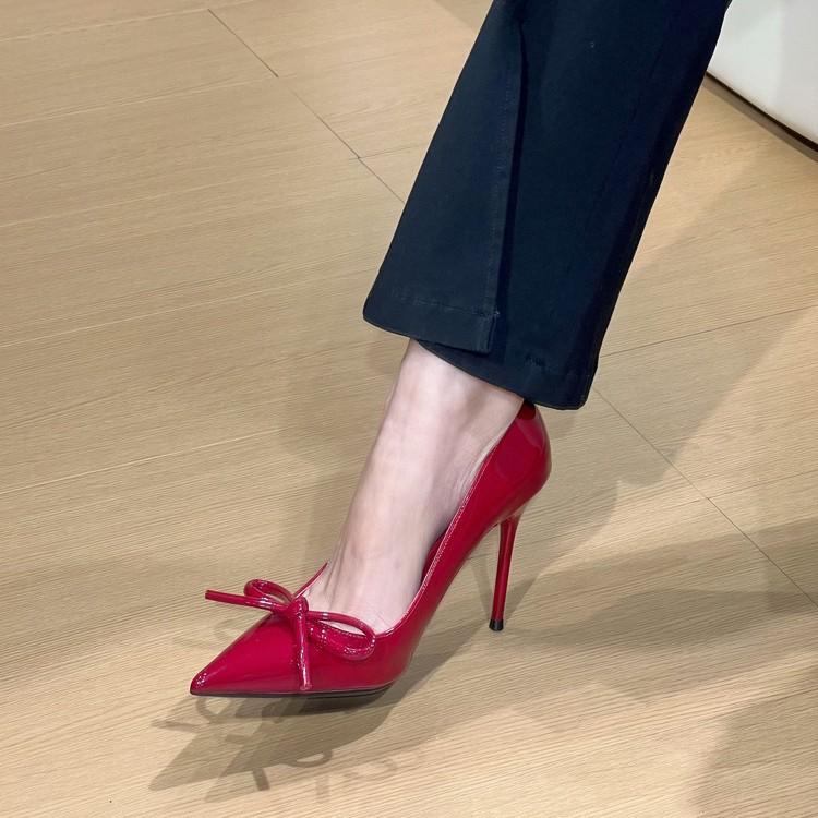 Новые бордовые туфли-лодочки на невысоком каблуке, женские туфли-лодочки из лакированной кожи, темпераментные, с мелким вырезом, на шпильке