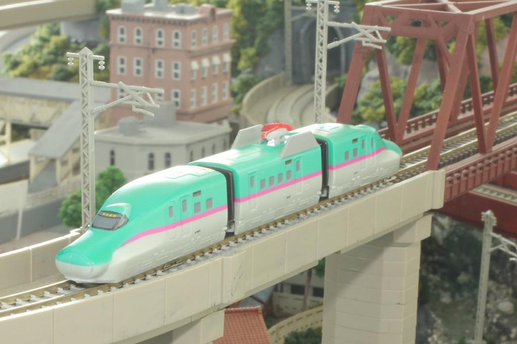 Модель поезда Rokuhan Z Gauge Z Shorty E5 Shinkansen Hayabusa ST001-1