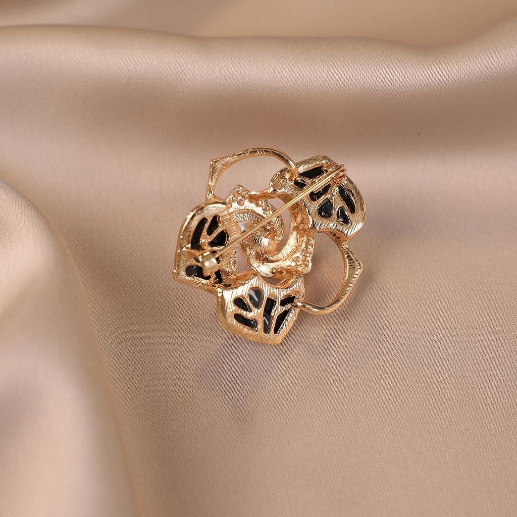 A Delicate Pearl Garland Brooch with A Little Design Elegant and Fashionable for Women and A Sweet New Camellia Corch