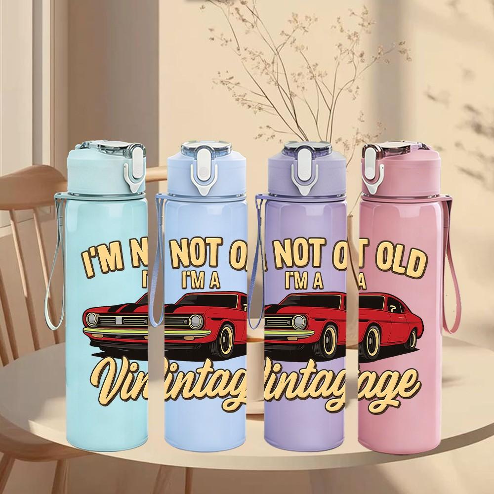 1PC I Am Not Old Vintage Car 750ml Color Plastic Sports Water Bottle Leakproof Flip Straw Lid Suitable for Sports Office Home Use