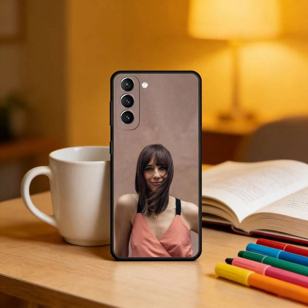 Beauty R-Rashida J-Jones Phone Case For Samsung S25,24,23,22,30,21,10,9,Ultra,Plus,Lite,FE,4,5 G Soft Black Case