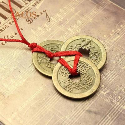 Ожерелье с монетами удачи