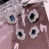 Ювелирный набор с сапфирами: Колье, Серьги и Кольцо Haute Couture с Квадратным Фианитом, Изысканное Мастерство, Высококлассный Дизайн.