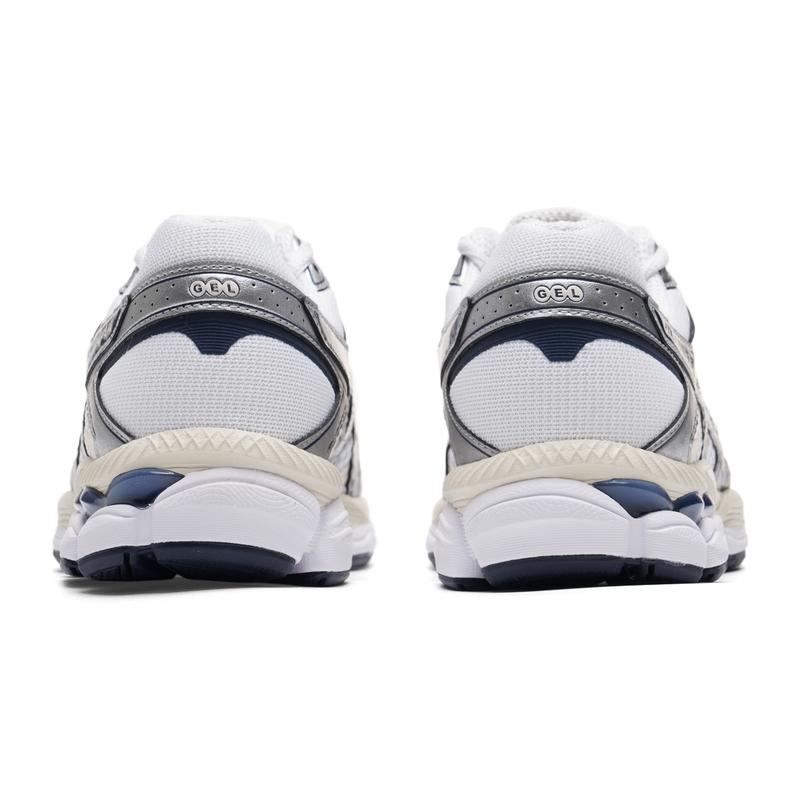Asics Кроссовки унисекс Gel Cumulus 16 White Midnight 1203A733-103