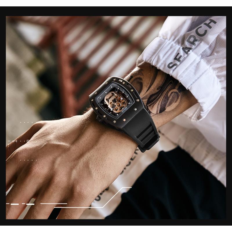 Domineering Skull Barrel Silicone Waterproof Sports Quartz Men's Watch with Gift Box