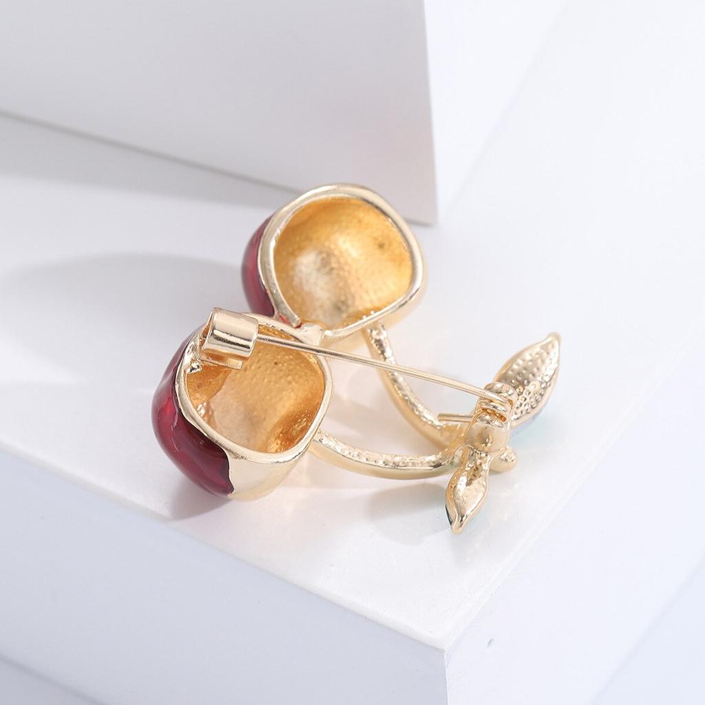 Blucome Эмалированные кремовые броши с вишней для женщин, унисекс, фрукты, летняя вечеринка, офисная брошь, булавки, подарки