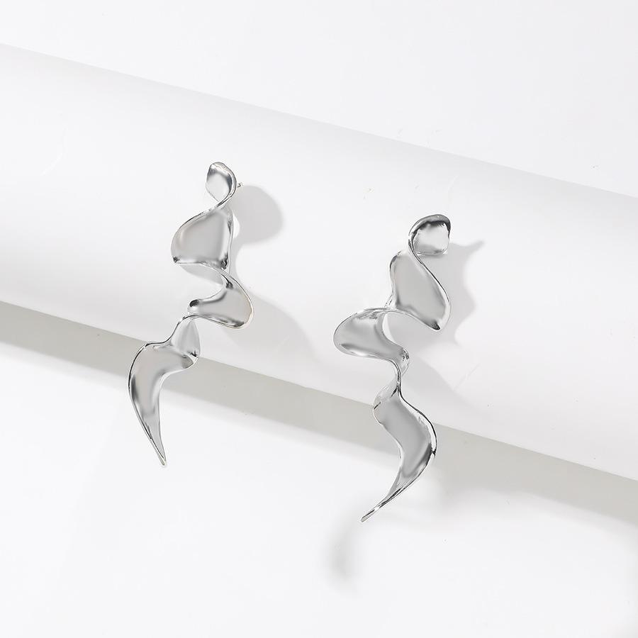 Fashion Exaggerated Irregular Geometric Distortion Earrings For Women