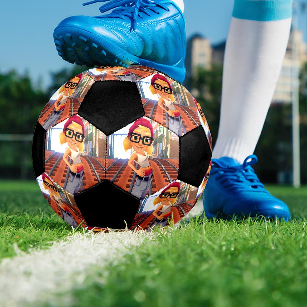 Subway Surfers Theme Size 5 Soccer Ball, Suitable for Both Indoor and Outdoor Matches, a Gift Suitable for Everyone.