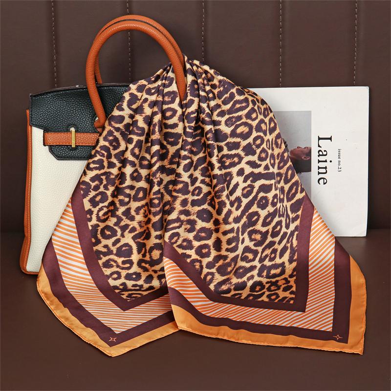 New Luxury Printing Silk Square Scarf Women Neck Hair Tie Band Beach Hijab Kerchief Head Headbands Bandana Female Foulard 70Cm