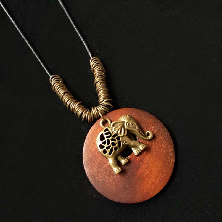 Женское ожерелье из хлопка и льна в этническом стиле из дерева в стиле ретро с кулоном в виде листа из сплава