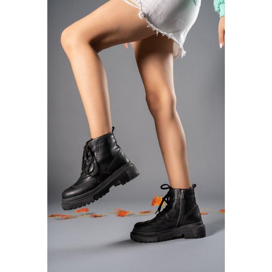 Женские зимние сапоги на толстой подошве