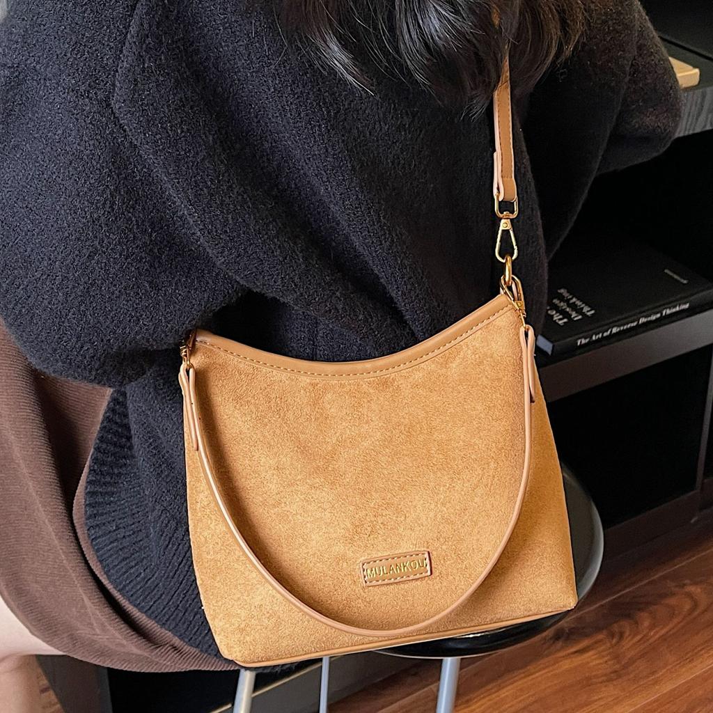 Winter Premium Texture Simple Bag Women's Bag Fashion Versatile Matte Retro Underarm Bag Casual Shoulder Messenger Bag