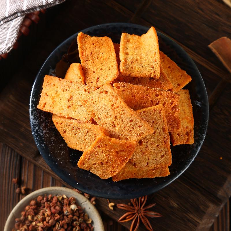Sichuan Spicy Pepper Crisps 58g - Perfect Snack for Binge-Watching and Drinks
