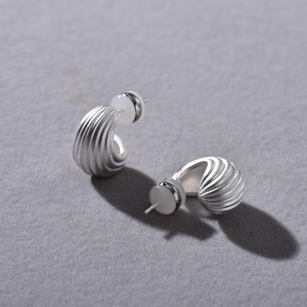 Серьги-гвоздики из стерлингового серебра S925 с матовым медным покрытием, оригинальный дизайн, нишевая мода, обязательный аксессуар для commuters