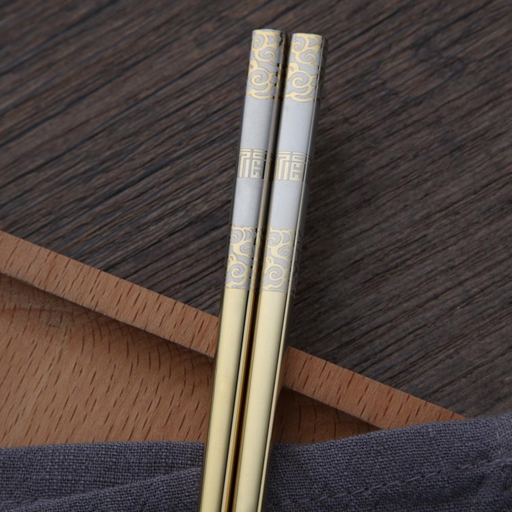 Anti Scald 1Pair Engraving Korean Japanese Chinese Tableware Chopsticks Flatware Kitchen Supplies