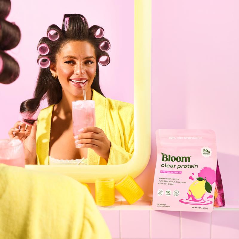 Bloom Nutrition Clear Protein - Clear Whey + Collagen Protein Blend | 20g Protein, 90 Calories, 0g Sugar, Light