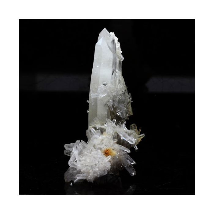Quartz 124.9 carats