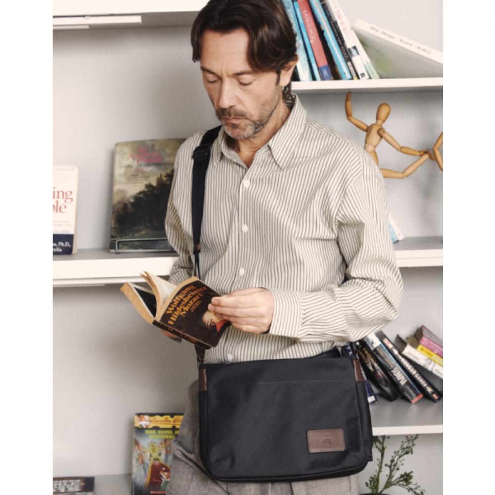 Daks Black Logo Patch Nylon Crossbody Bag Dbba6f783bk