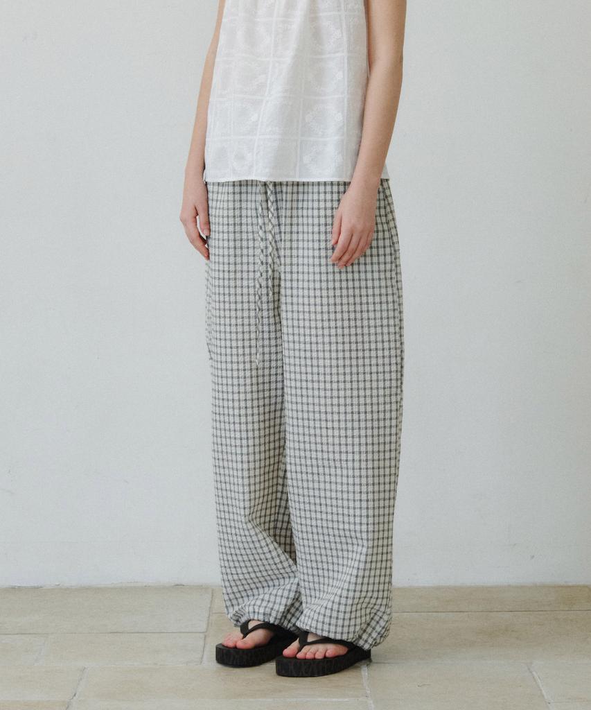 MAIS Seersucker Banding Balloon Pants / Ivory