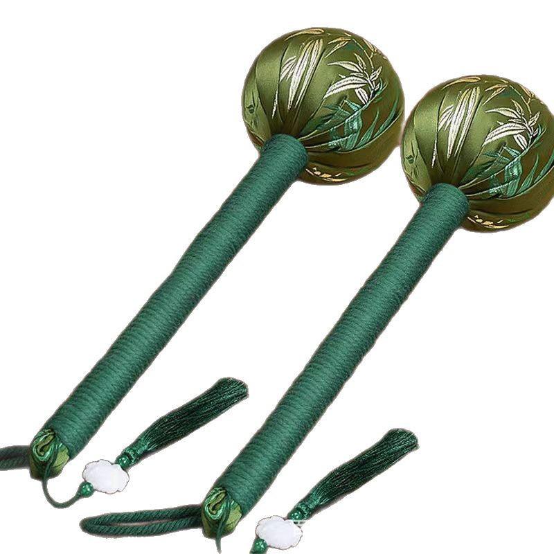 Массажный молоток по меридианам с полынью для здоровья и мокса-терапии