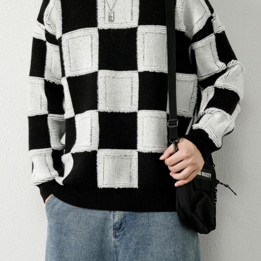 2023 Autumn/Winter Men's Korean Style Loose Knit Round Neck Sweater - Youthful Design