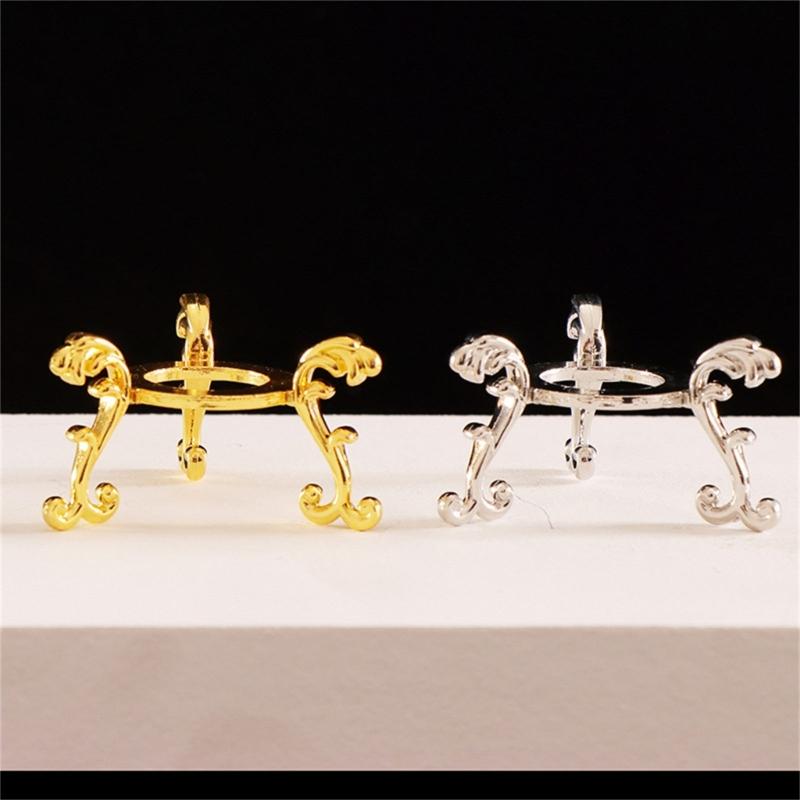 Modern Round Ornament Holder Durable Iron Construction Compact Functional Design Multipurpose Metal Display Rack