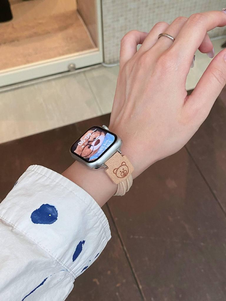 Совместимый ремешок для Apple Watch S10, Ultra, iWatch 9876 поколений и SE - Дизайн «Маленький медвежонок», стиль резинки для волос.