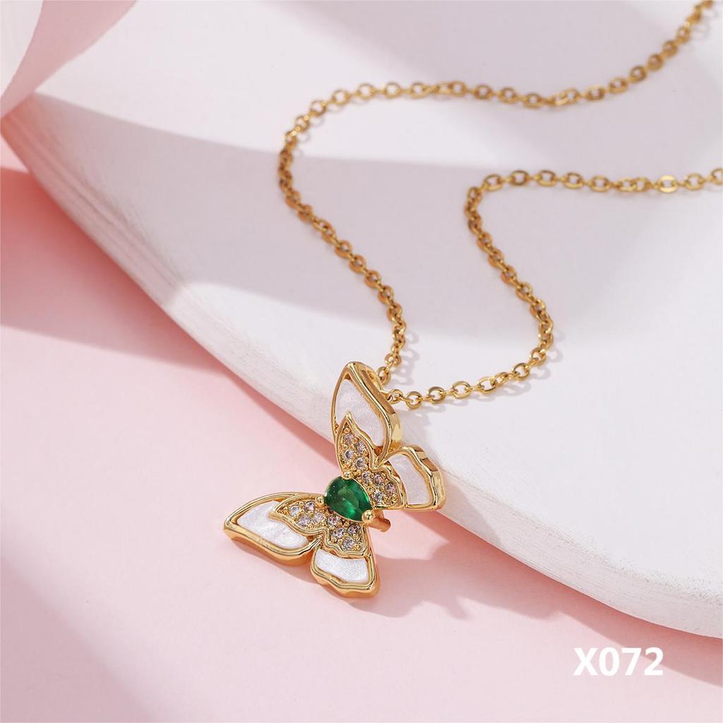 New Niche Design Retro Butterfly Micro-Inlaid Zircon Pendant Necklace Women'S Fashion Collarbone Chain