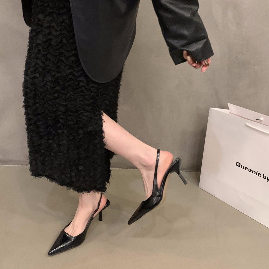 Серебряные туфли на высоком каблуке с острым носком, темпераментные босоножки с сумкой на голове, сказочные туфли 2024 года, новые французские туфли-пустышки для весны и лета